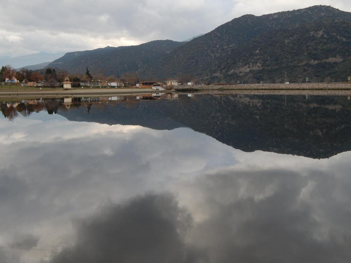 Appartement Studio près du lac de montagne à Vinca Extérieur photo